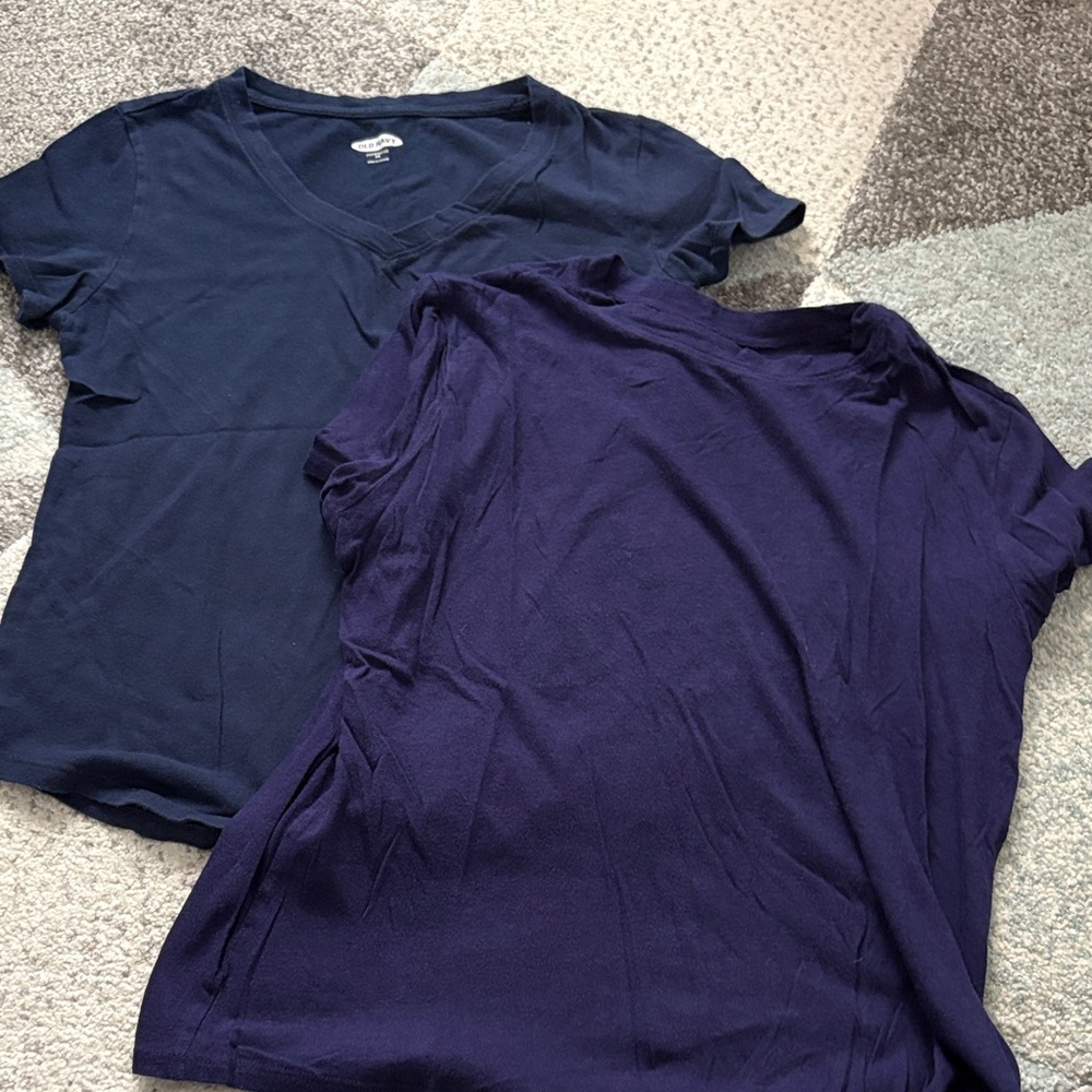 Old Navy Kids Short Sleeve Tees in Navy and Purple